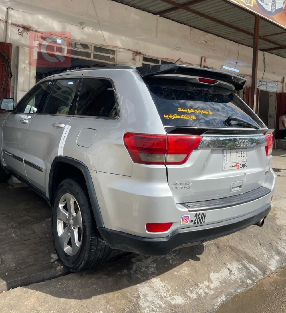 جیپ گراند شیرۆکی